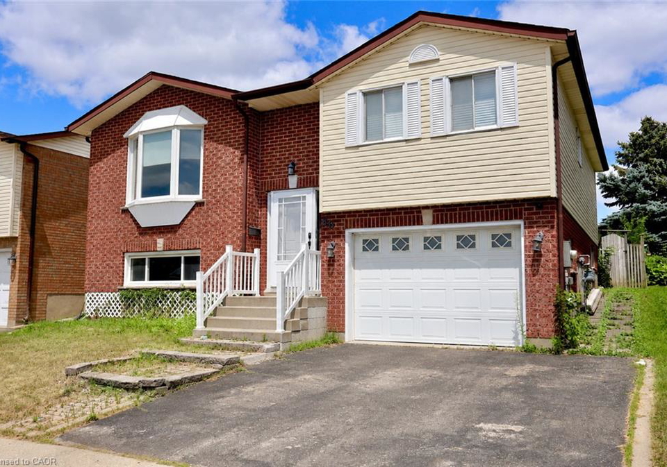 66-hedgestone-crescent-kitchener-ontario-40850426