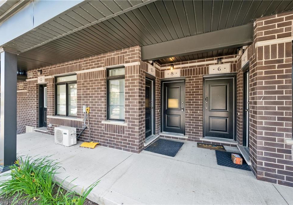 8-oat-lane-kitchener-ontario-40850427