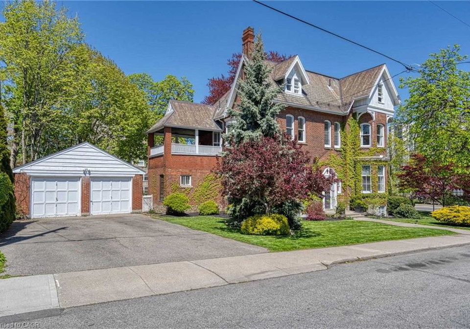 272-park-street-s-hamilton-ontario-40850446