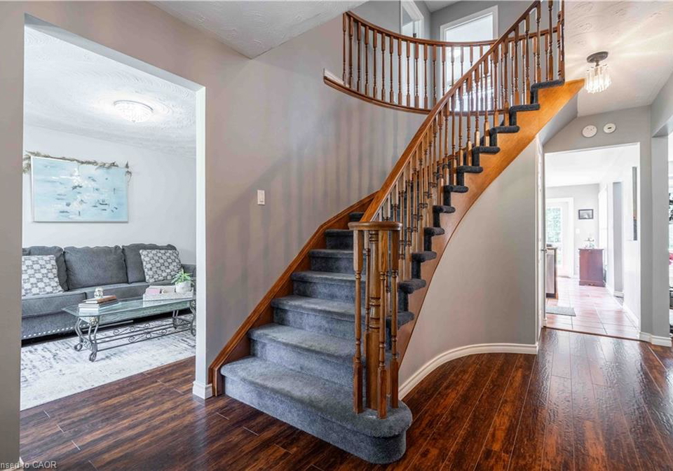 54-selkirk-street-caledonia-ontario-40850458