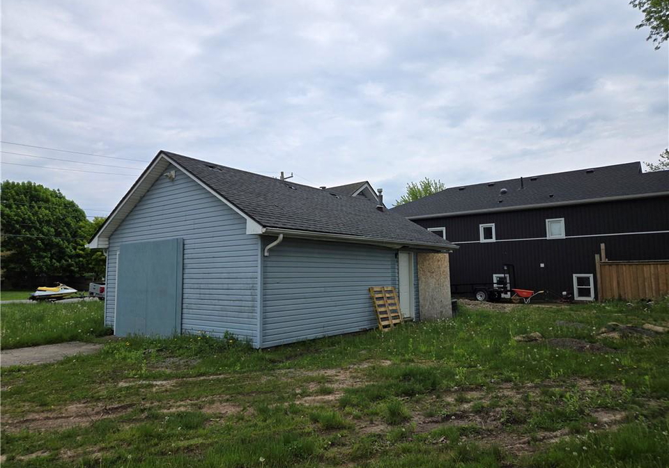 303-ridge-road-fort-erie-ontario-40850462