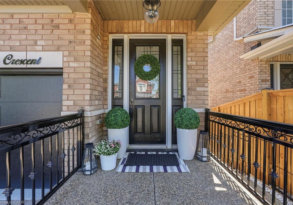 64-narbonne-crescent-stoney-creek-ontario-40850496