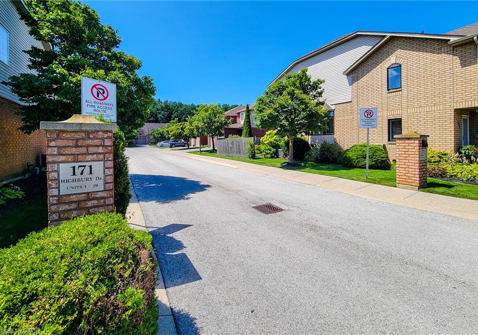 171-highbury-drive-se-stoney-creek-ontario-40850500