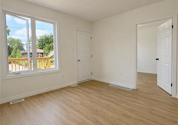 13-stanley-street-cambridge-ontario-40850506