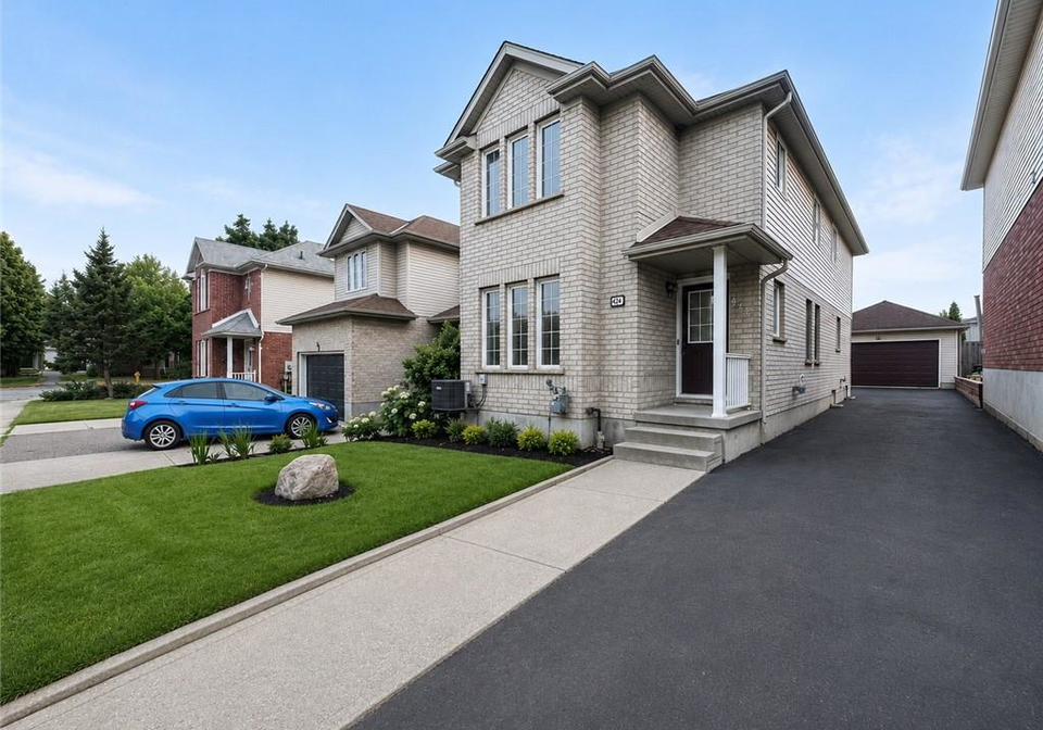 424-wake-robin-crescent-kitchener-ontario-40850512