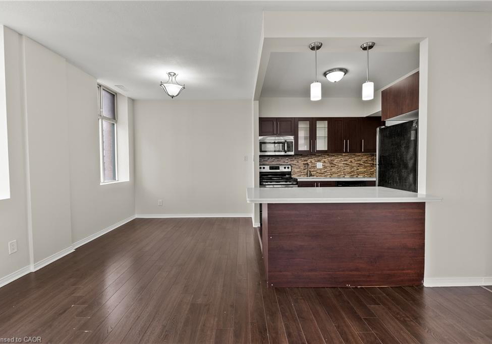 36-james-street-s-hamilton-ontario-40850515