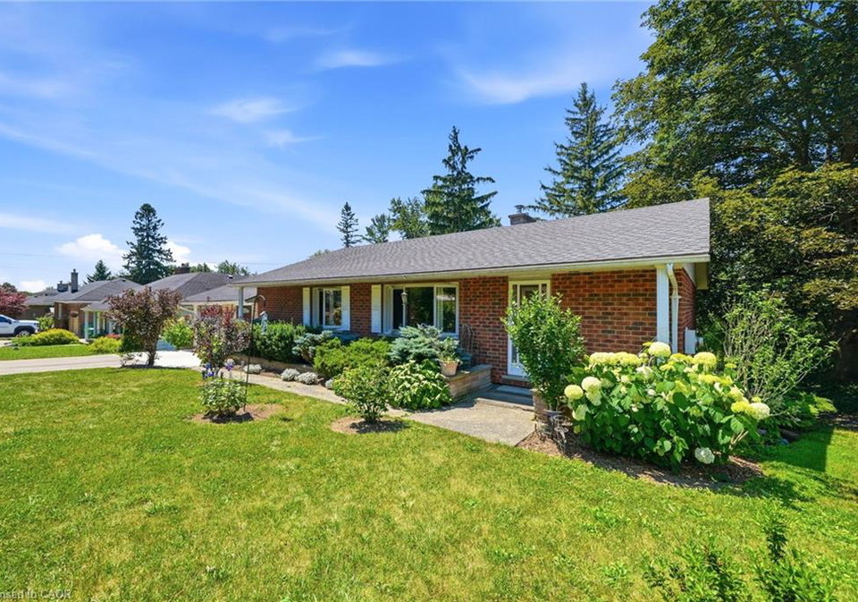 158-diagonal-road-wingham-ontario-40850531