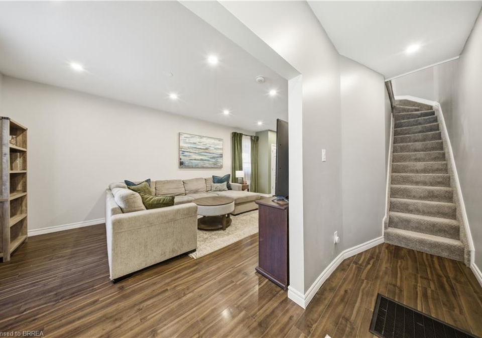 137-brock-street-brantford-ontario-40850533