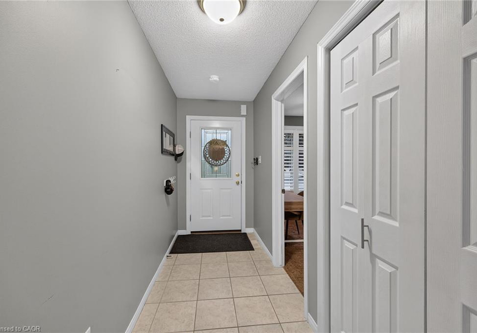40-braemar-avenue-caledonia-ontario-40850536