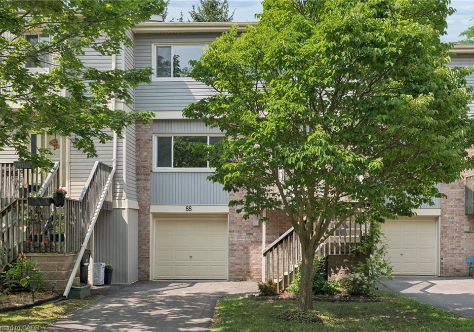 30-green-valley-drive-kitchener-ontario-40850539