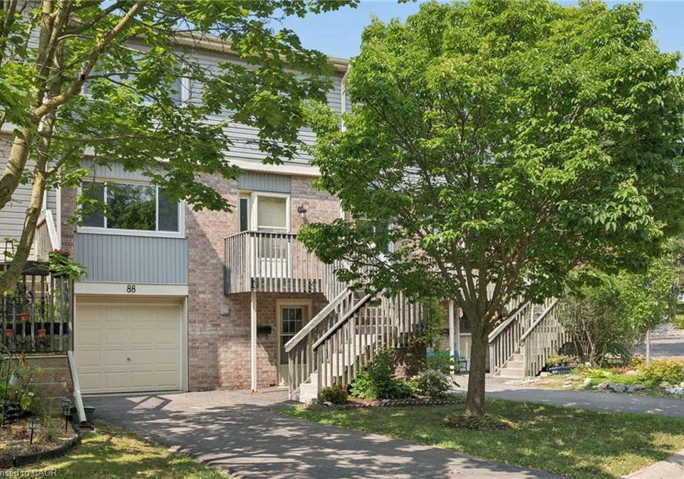 30-green-valley-drive-kitchener-ontario-40850539