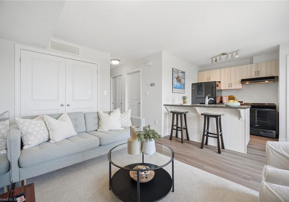 7-cityview-drive-s-guelph-ontario-40850548