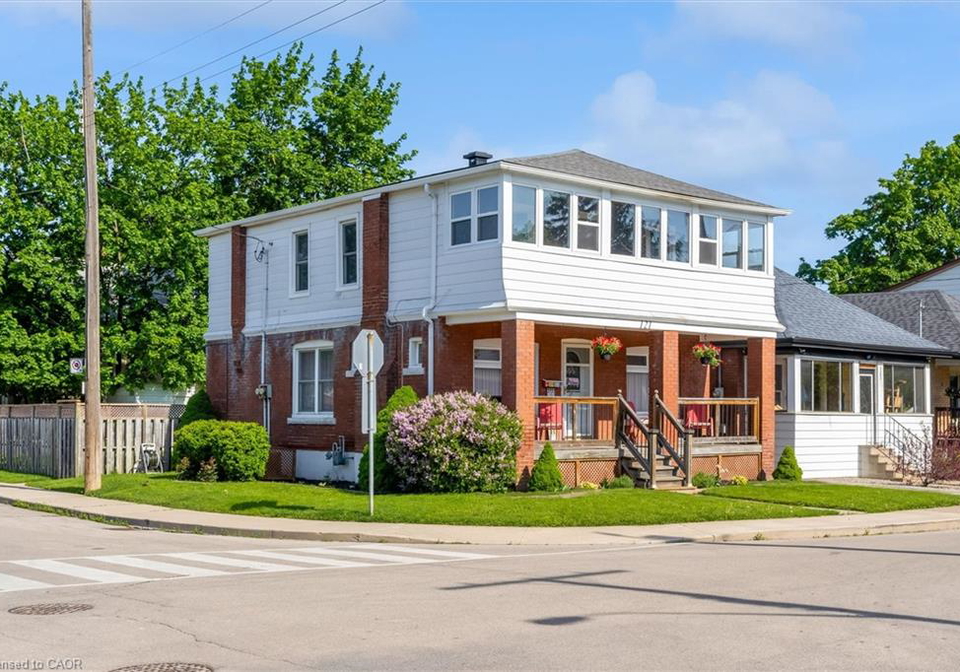 121-edgemont-street-n-hamilton-ontario-40850560