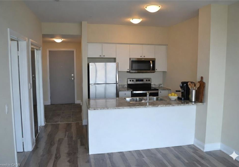 16-concord-place-n-grimsby-ontario-40850587