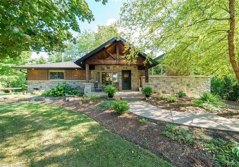 1417-highway-54-caledonia-ontario-40850614