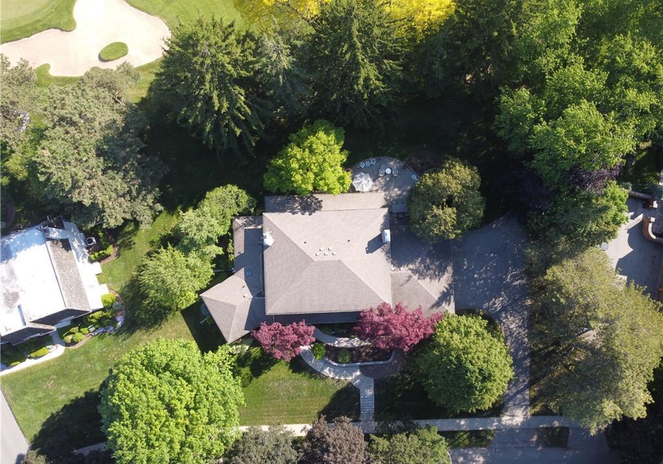 61-huntley-crescent-kitchener-ontario-40850615