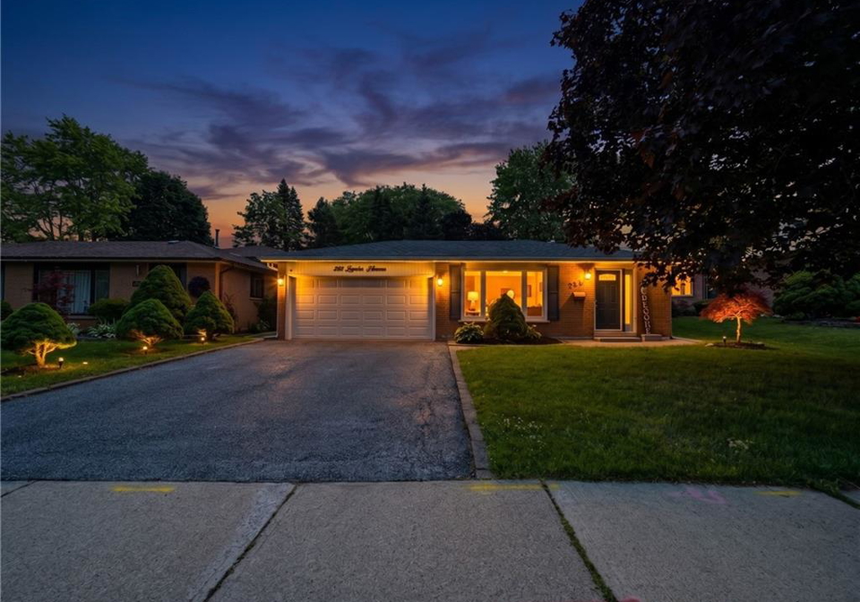 238-laurier-avenue-milton-ontario-40850639