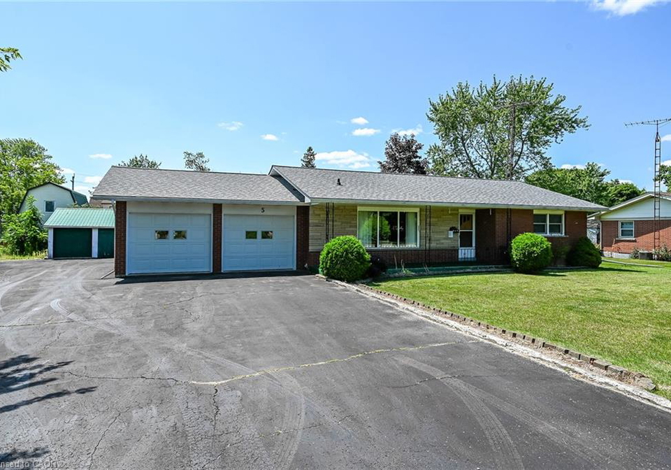 1-keen-street-jarvis-ontario-40850640