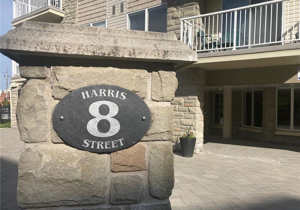 8-harris-street-cambridge-ontario-40850651