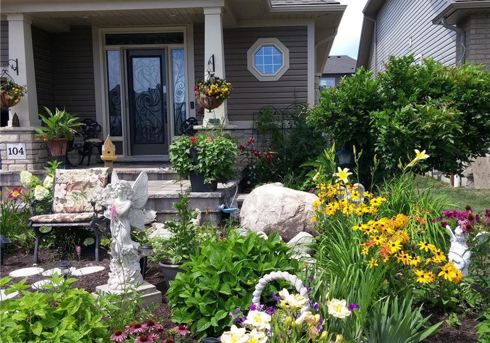 104-anastasia-boulevard-west-lincoln-ontario-40850706