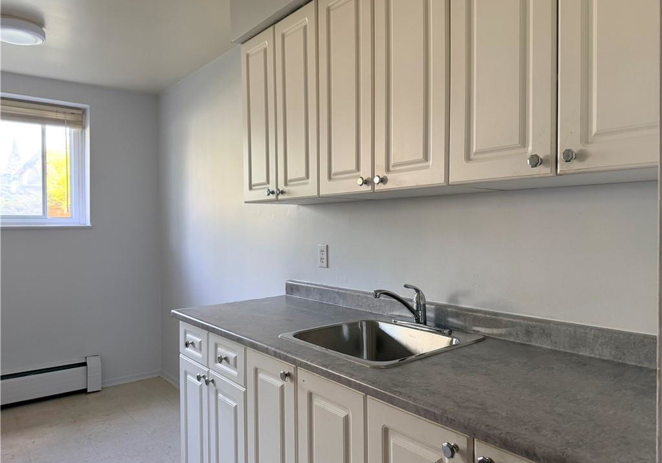 443-hazel-street-waterloo-ontario-40850775