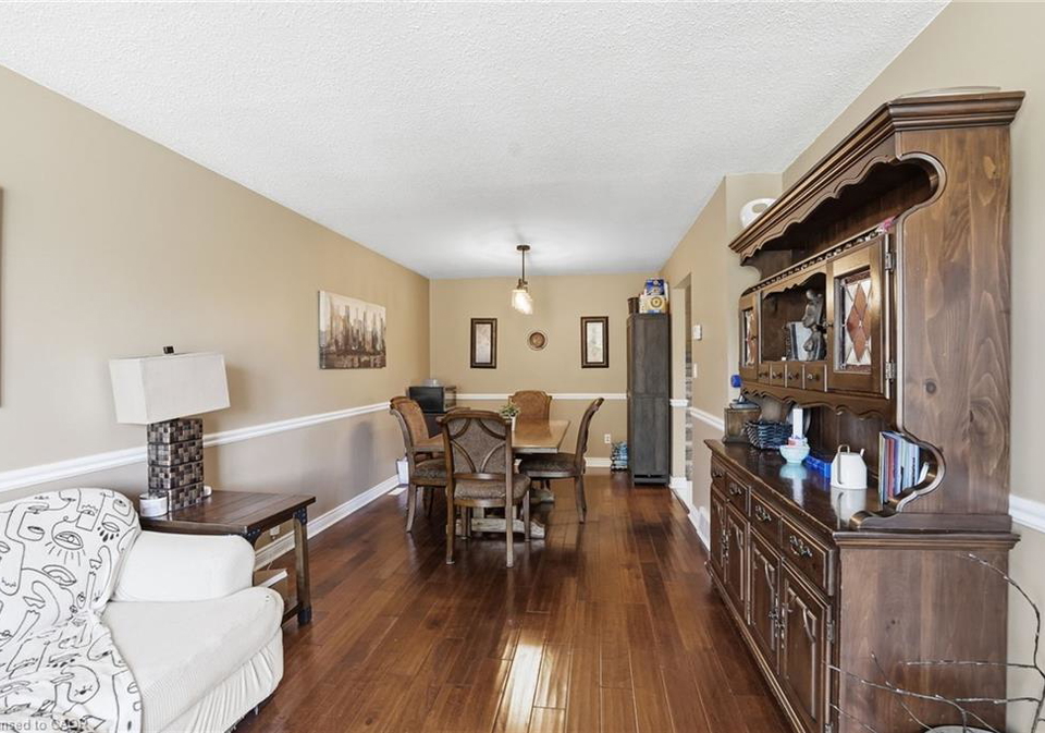 26-titmouse-court-hamilton-ontario-40850776