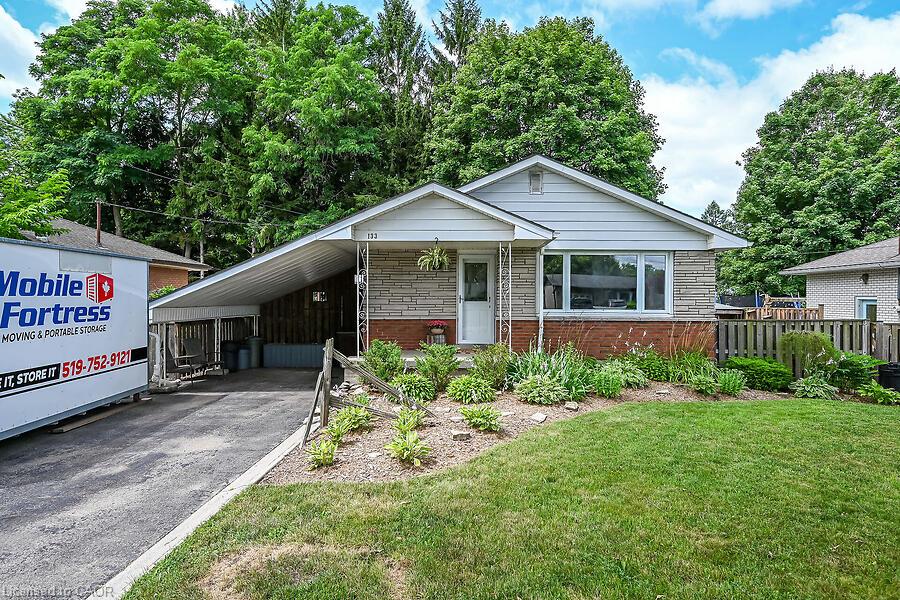 133-berwick-street-caledonia-ontario-40850783