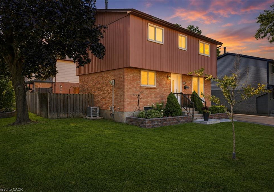 14-berrisfield-crescent-hamilton-ontario-40850796