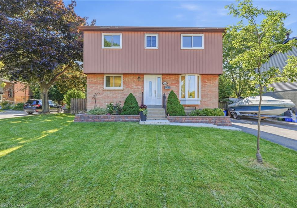 14-berrisfield-crescent-hamilton-ontario-40850796