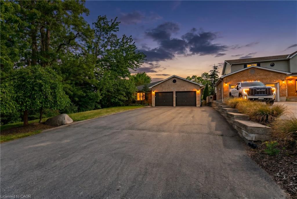 907-doon-village-road-kitchener-ontario-40850811