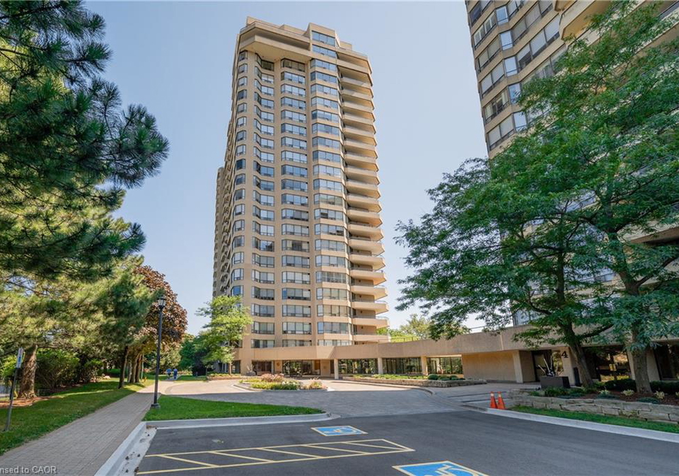 6-willow-street-waterloo-ontario-40850813