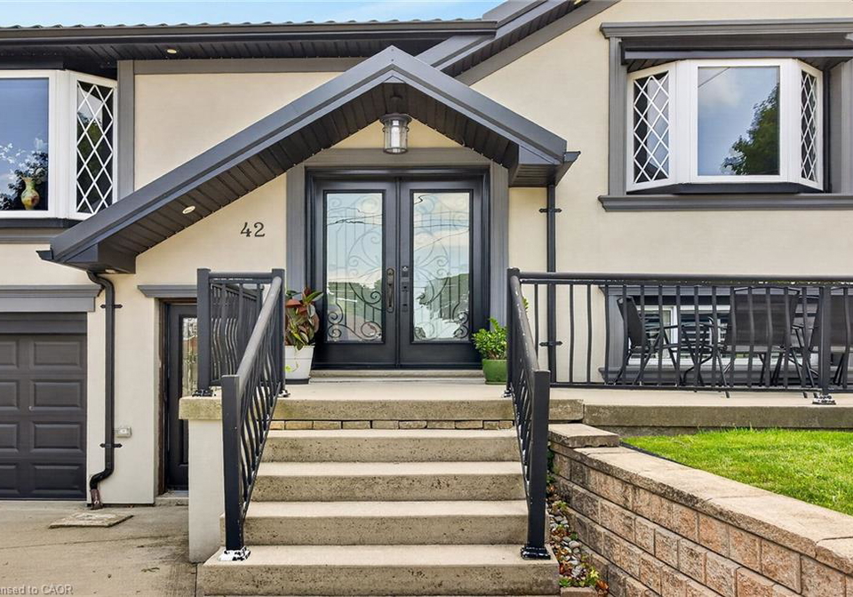 42-rama-court-hamilton-ontario-40850818
