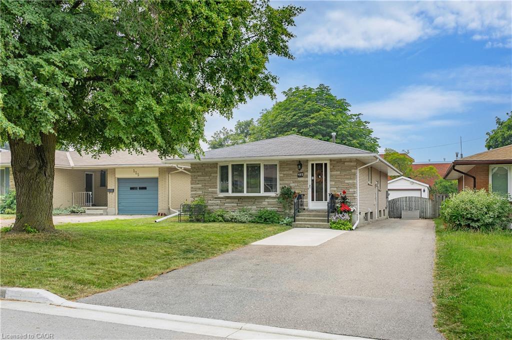 111-kimberly-crescent-kitchener-ontario-40850839