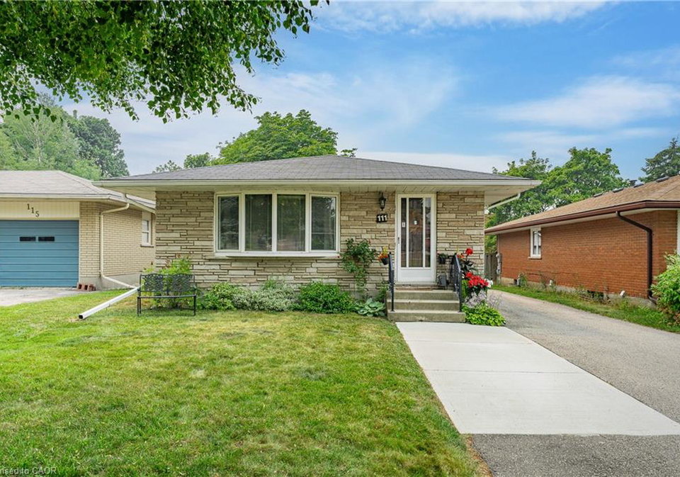 111-kimberly-crescent-kitchener-ontario-40850839