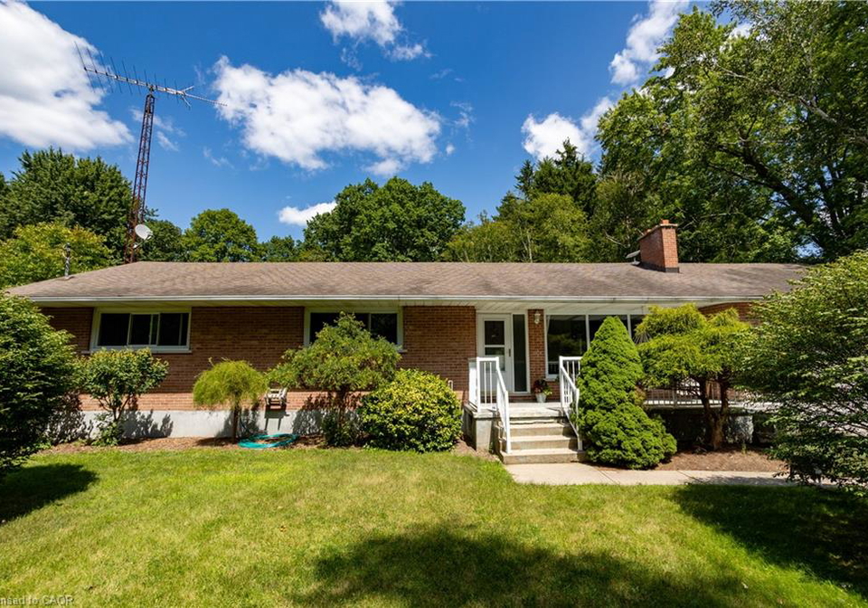 4710-59-highway-norfolk-county-ontario-40850845