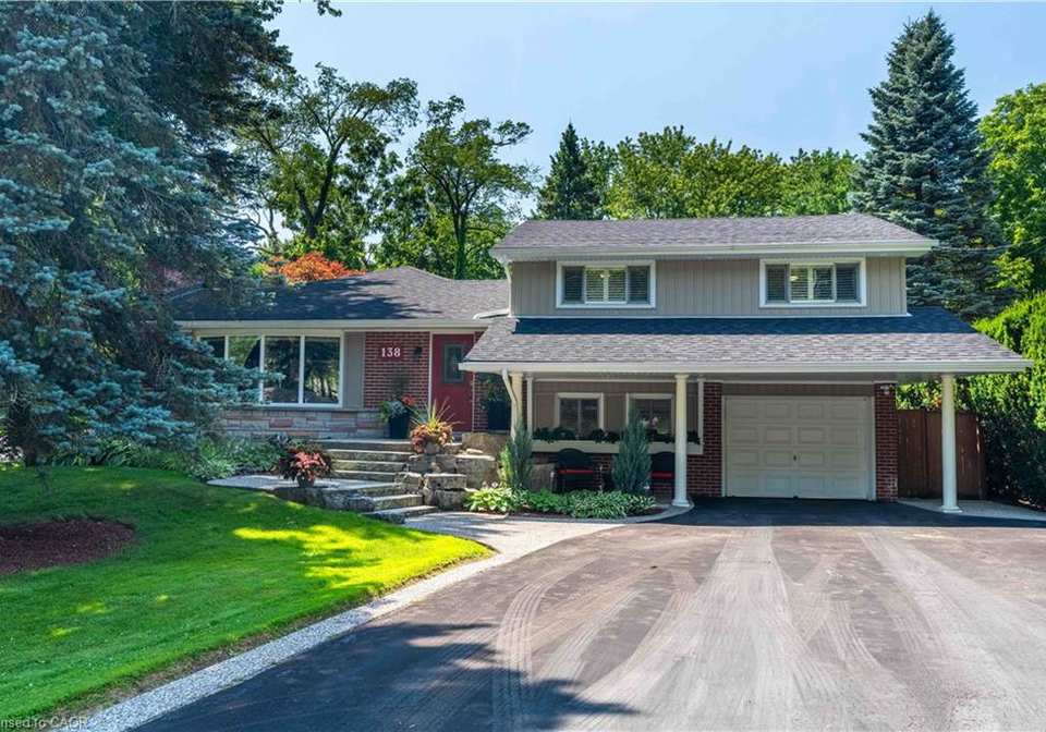 138-judith-crescent-ancaster-ontario-40850859
