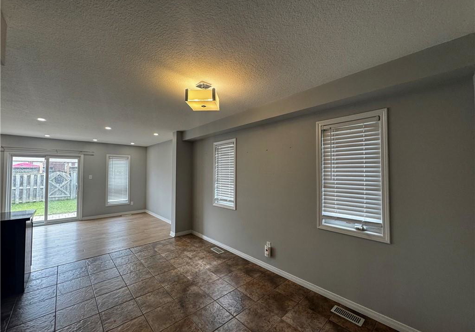 13-sorrento-street-kitchener-ontario-40850865