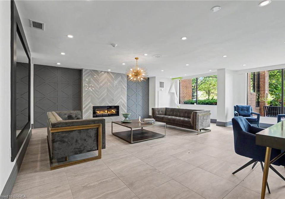 1270-maple-crossing-boulevard-burlington-ontario-40850872
