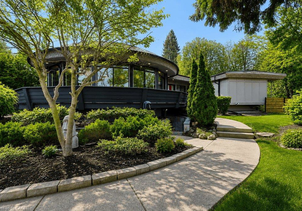 1352-nocturne-court-mississauga-ontario-40850881