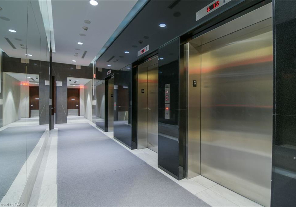 330-burnhamthorpe-road-w-mississauga-ontario-40850927