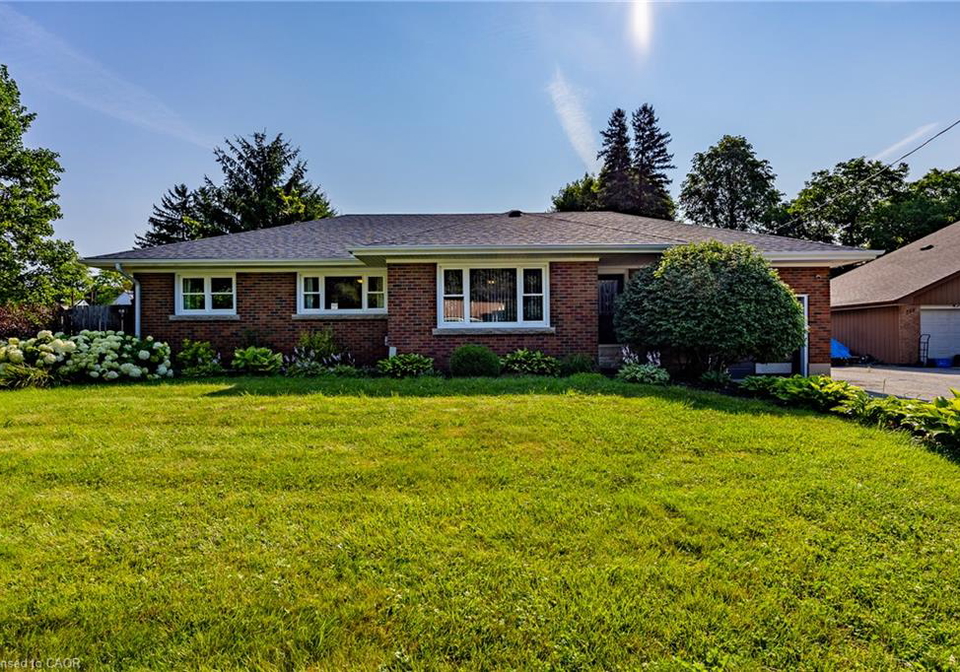 249-leamon-street-waterford-ontario-40850958