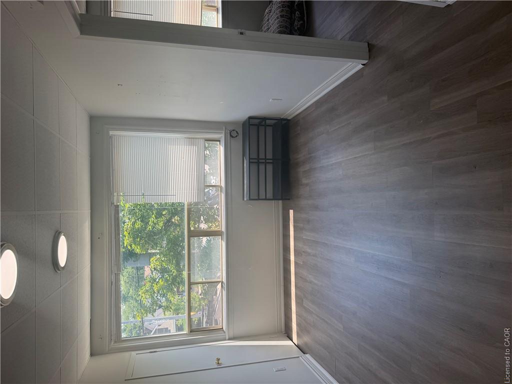 944-king-street-w-hamilton-ontario-40850962