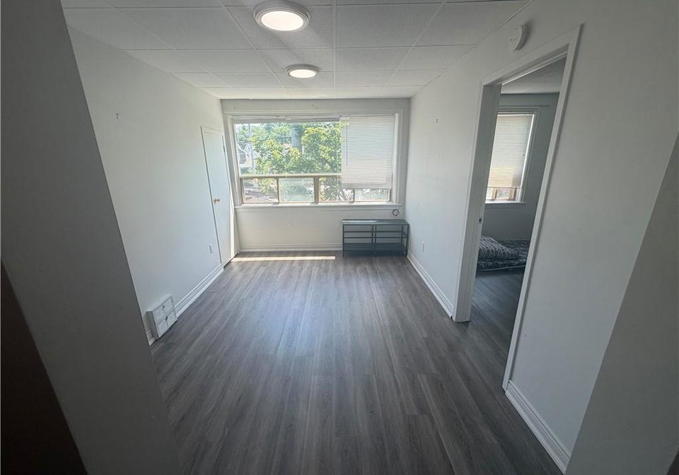 944-king-street-w-hamilton-ontario-40850962