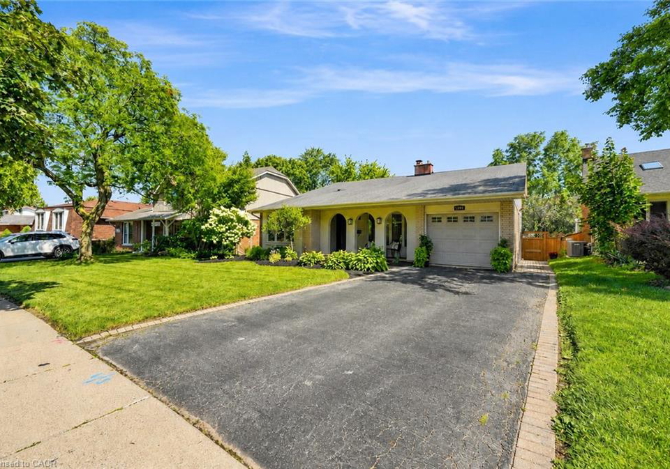 2086-cavendish-drive-burlington-ontario-40851053
