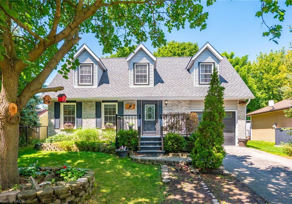 34-peachtree-crescent-cambridge-ontario-40851063