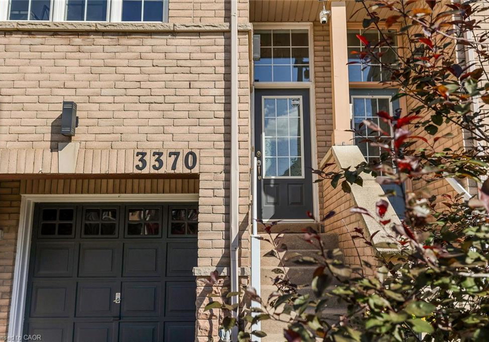3370-redpath-circle-mississauga-ontario-40851065