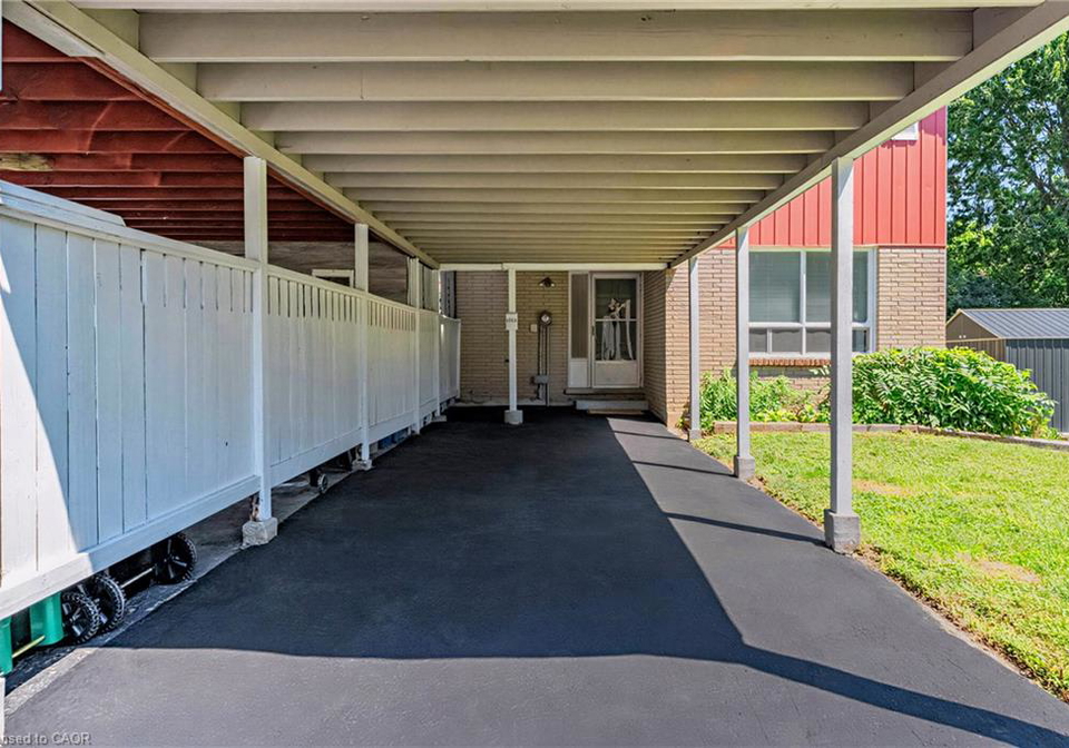 506-lonelm-court-waterloo-ontario-40851077