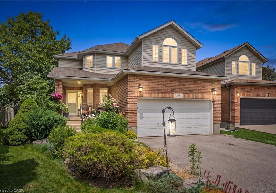 916-rush-meadow-court-kitchener-ontario-40851081