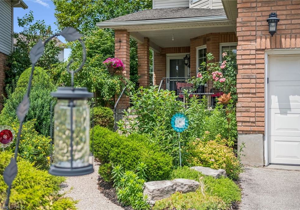 916-rush-meadow-court-kitchener-ontario-40851081