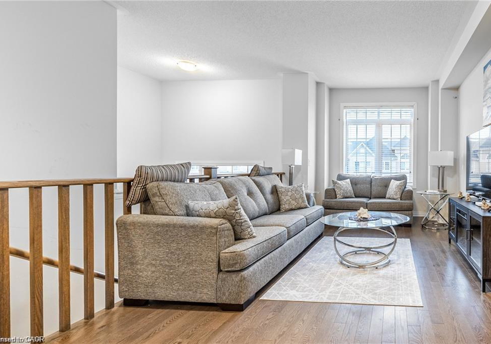 4084-fracchioni-drive-beamsville-ontario-40851082